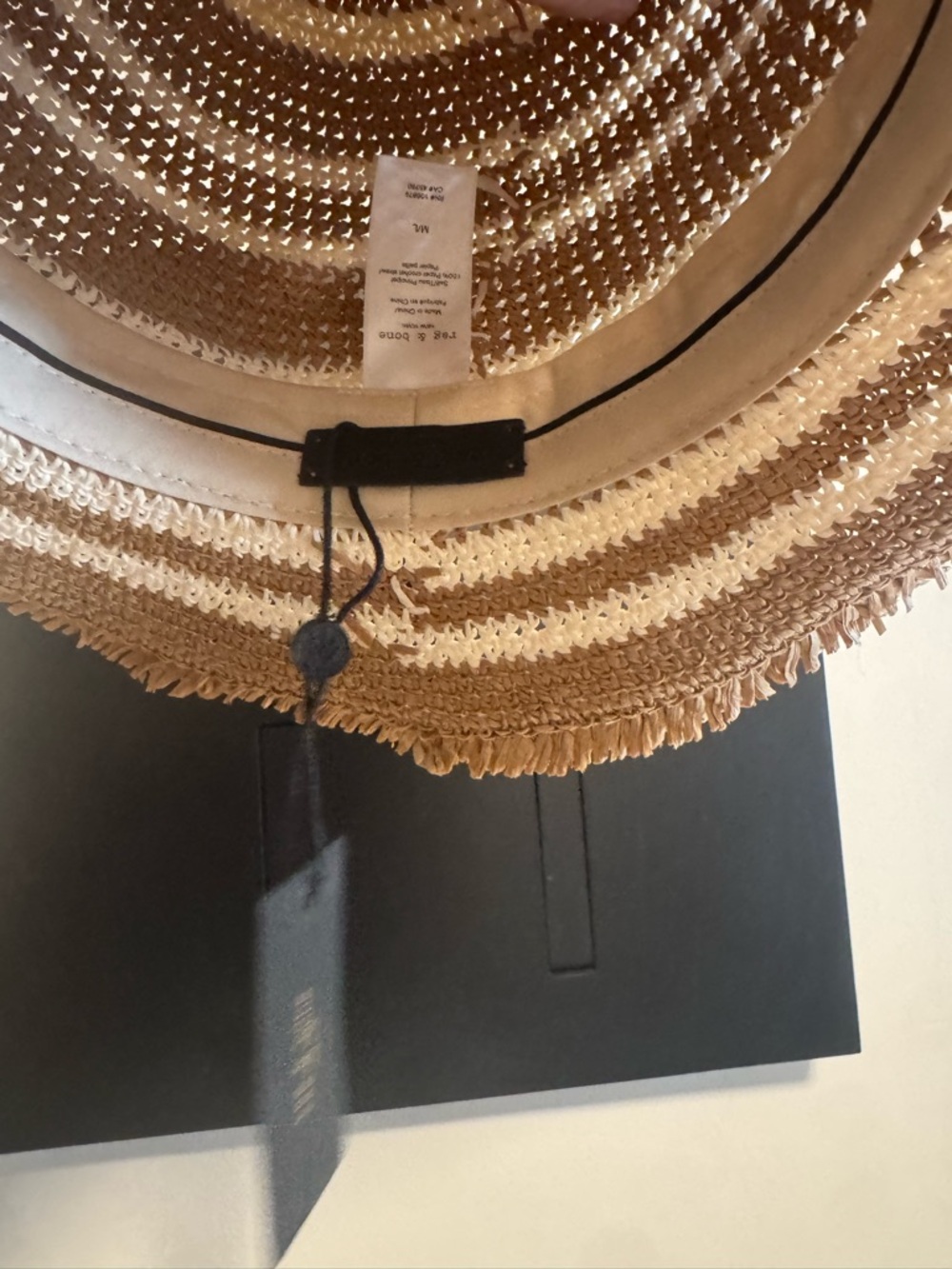 Rag & Bone Women’s Frills Rollable Bucket Hat NWT Size M/L - Picture 3 of 7